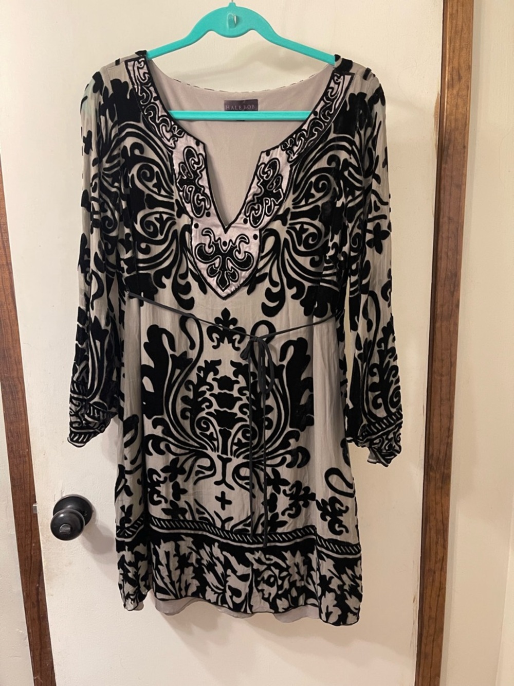 Hale Bob Black and Taupe Velvet Burnout Mini Sleeve Dress Sz. M #135